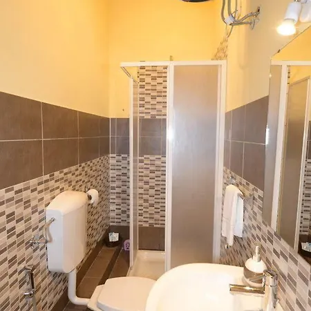 לינה וארוחת בוקר A To Casa 2*