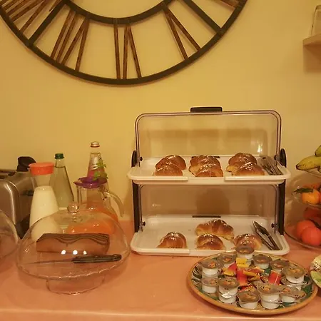 לינה וארוחת בוקר A To Casa