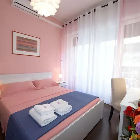 A To Casa Bed & Breakfast 2*