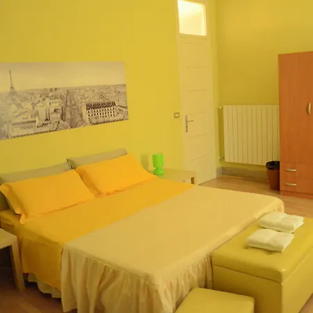 A To Casa Bed & Breakfast