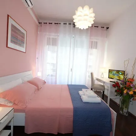 A To Casa Bed & Breakfast